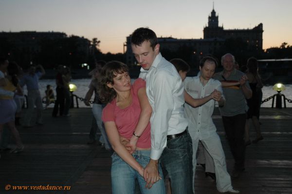 Школа танцев Vesta