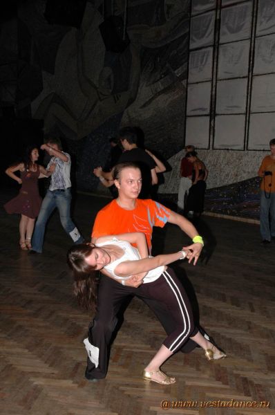 Школа танцев Vesta