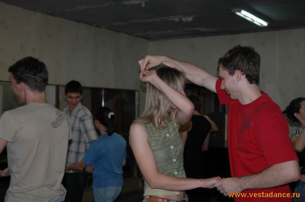 Школа танцев Vesta