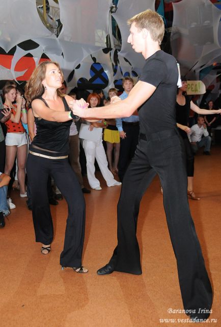 Школа танцев Vesta