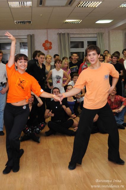Школа танцев Vesta