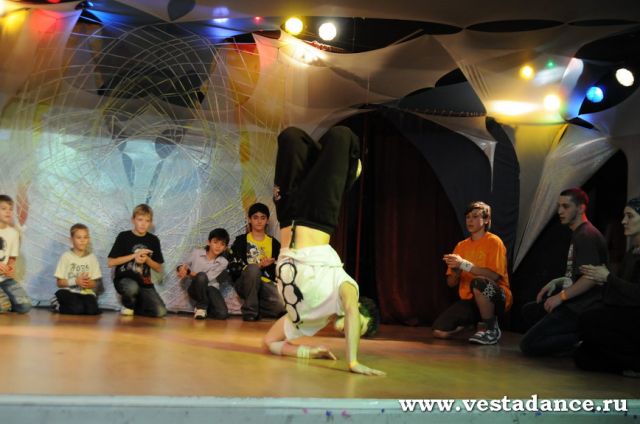Школа танцев Vesta