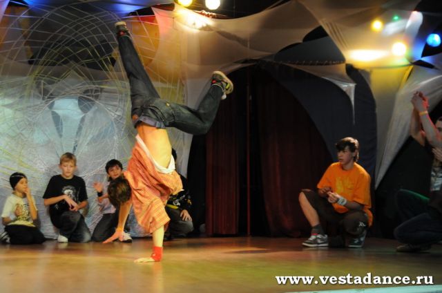 Школа танцев Vesta