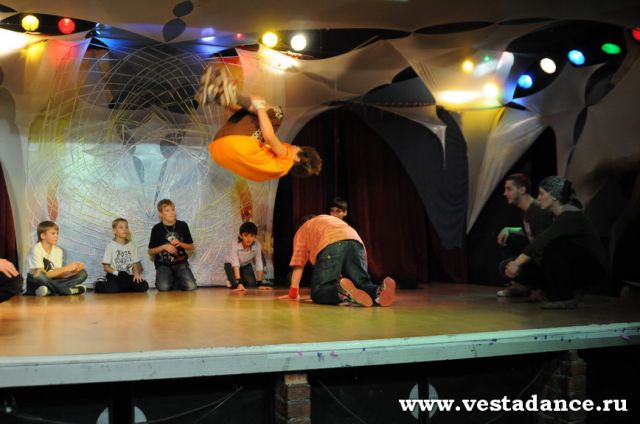 Школа танцев Vesta