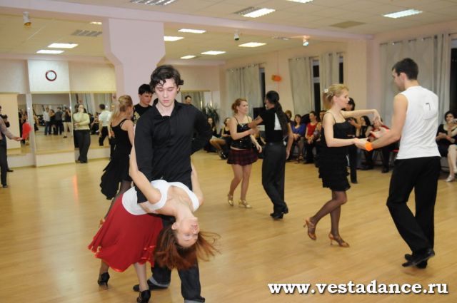 Школа танцев Vesta
