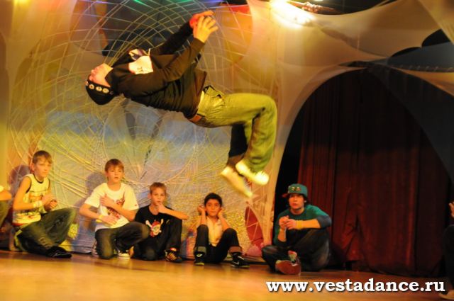 Школа танцев Vesta