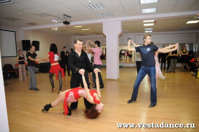 Школа танцев Vesta