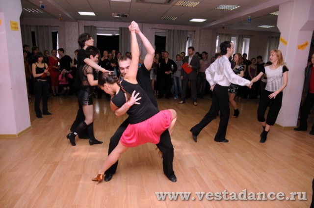 Школа танцев Vesta