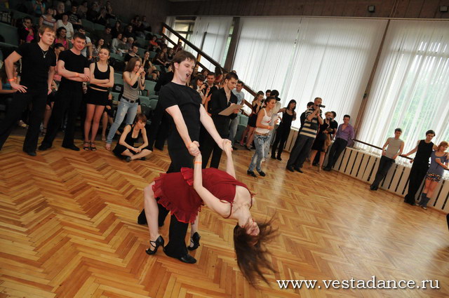 Школа танцев Vesta