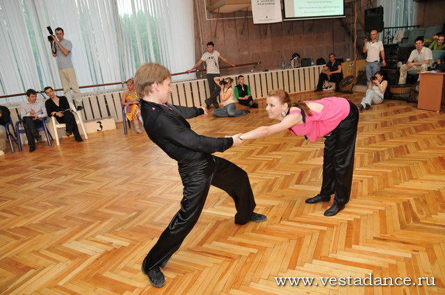 Школа танцев Vesta