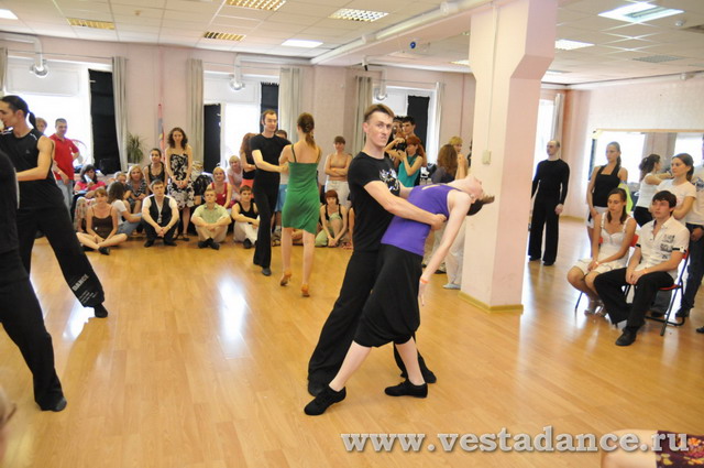 Школа танцев Vesta