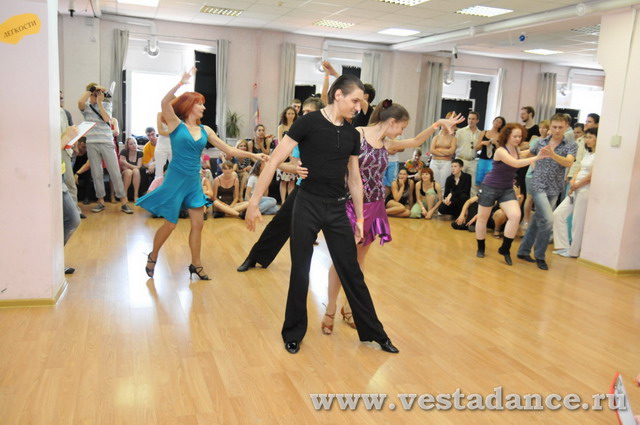 Школа танцев Vesta