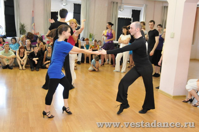Школа танцев Vesta