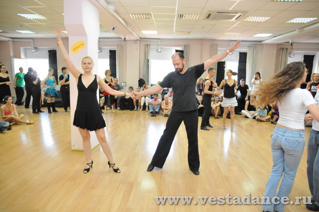 Школа танцев Vesta