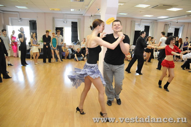 Школа танцев Vesta