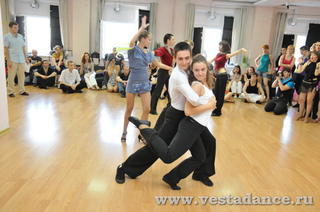 Школа танцев Vesta