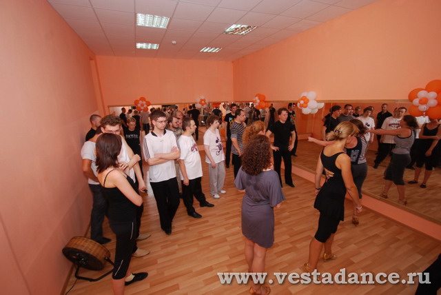 Школа танцев Vesta