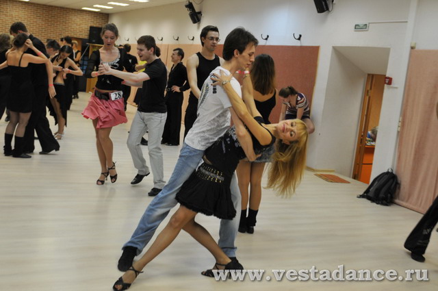 Школа танцев Vesta