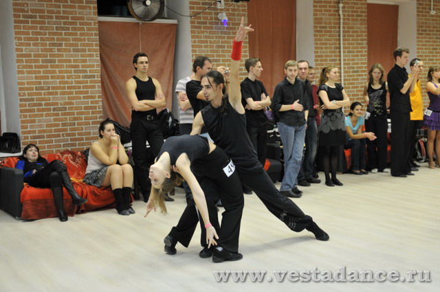 Школа танцев Vesta