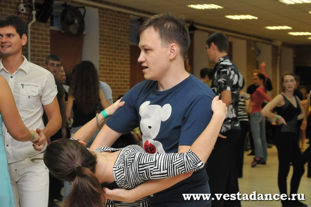 Школа танцев Vesta