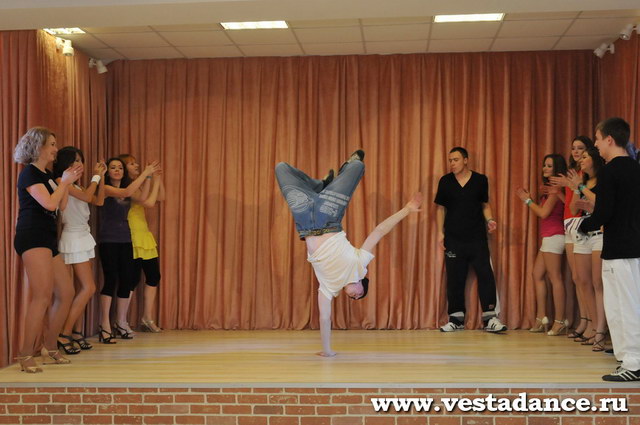 Школа танцев Vesta