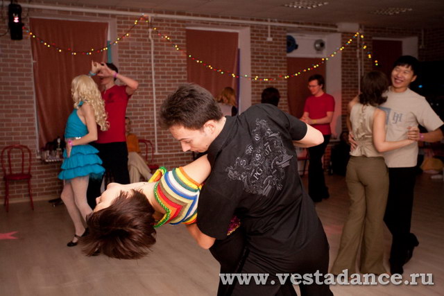 Школа танцев Vesta