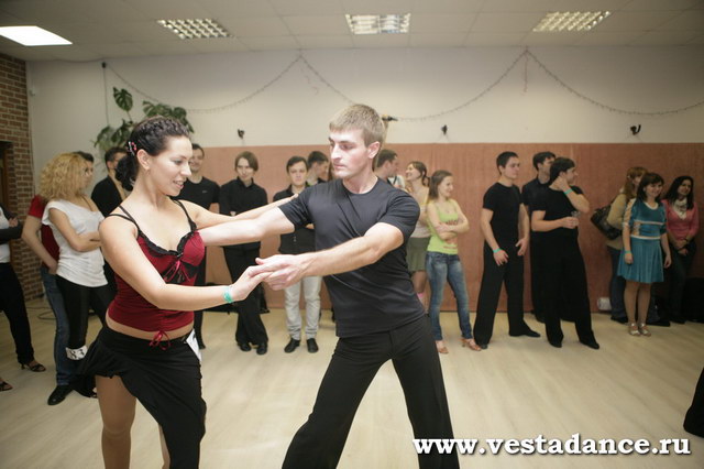 Школа танцев Vesta