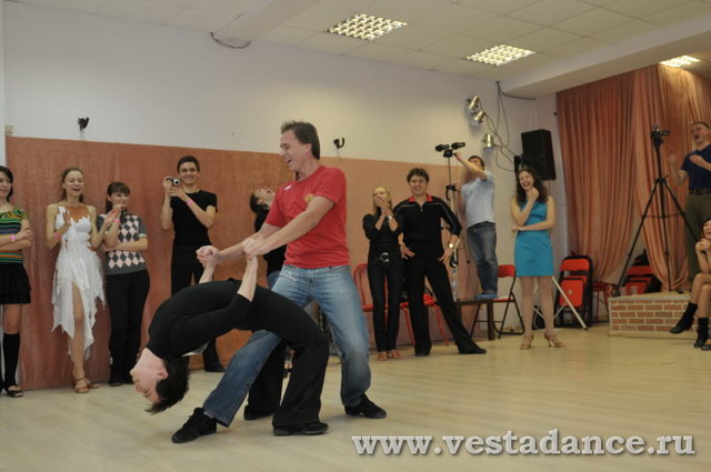 Школа танцев Vesta