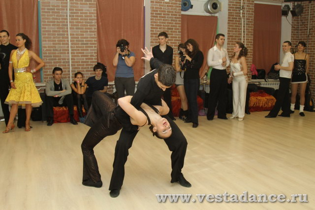 Школа танцев Vesta