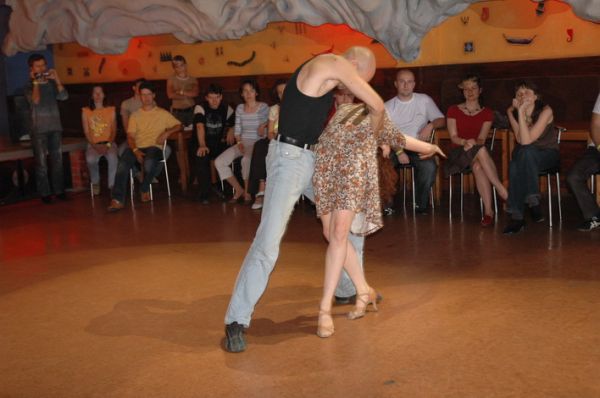 Школа танцев Vesta